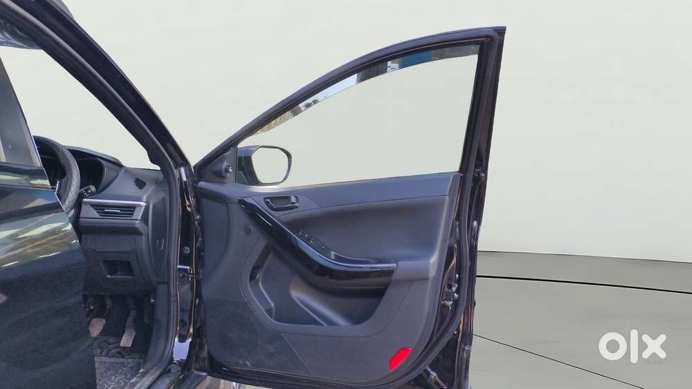 Tata Nexon Creative Plus S 1.2 Revotron Petrol 6 Mt, 2025, Petrol