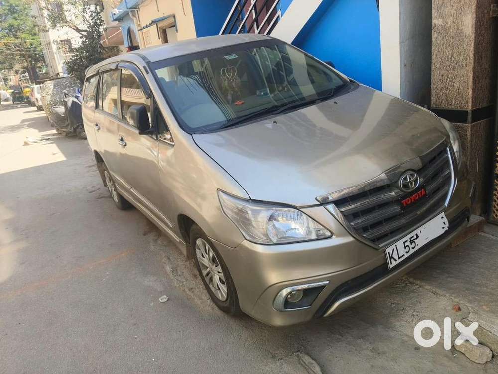 Innova 2.5 8 Str For Sale