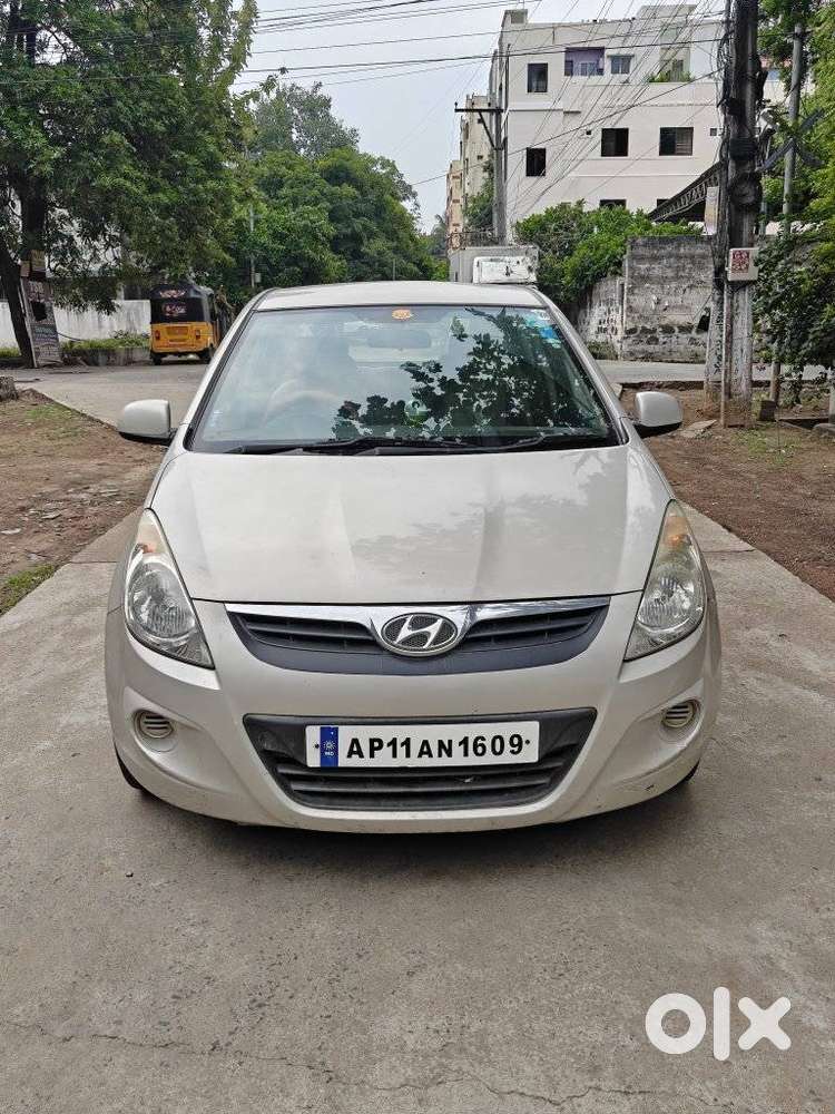Hyundai I20 Magna, 2012, Petrol