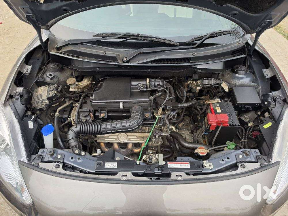 Maruti Suzuki Dzire 1.2 Vxi Cng, 2023, Cng & Hybrids