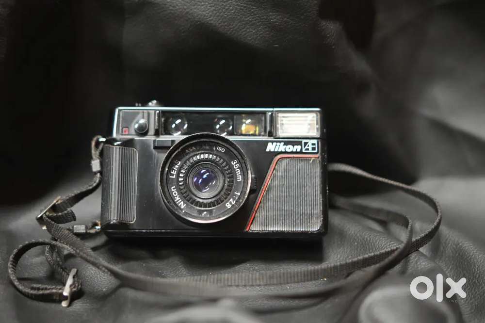 Nikon L35AF ISO 1000 Vintage 35mm Film Camera - Cameras & Lenses