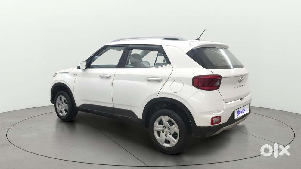 Hyundai Venue S, 2022, Petrol