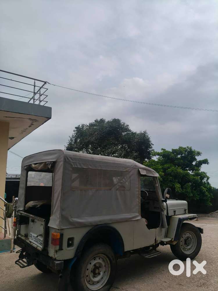 Mahindra Jeep Modal 2000