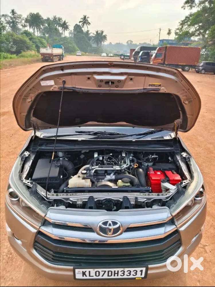 2017 Toyota Innova Crysta V 7 Str Manual