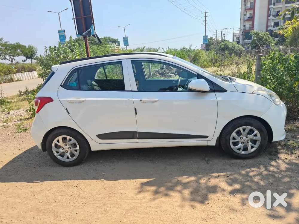 Hyundai I10 Sportz 2018 Km Driven