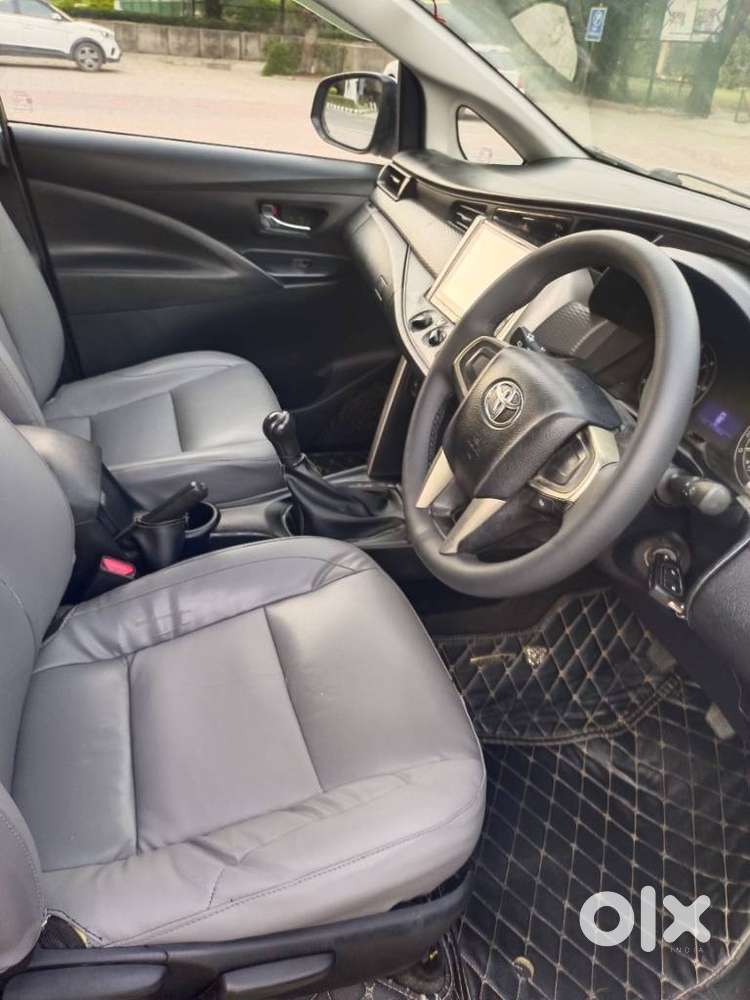 Toyota Innova Crysta 2.4 Gx Mt, 2017, Diesel