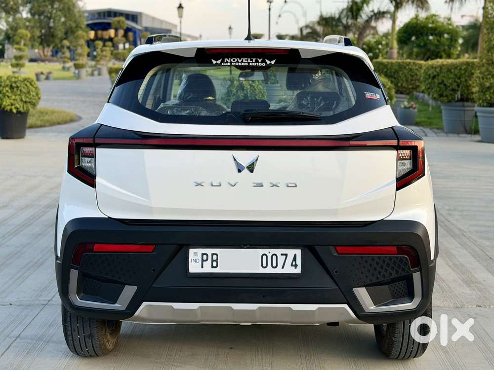 Mahindra Xuv 3xo Ax5 Pm At, 2024, Petrol