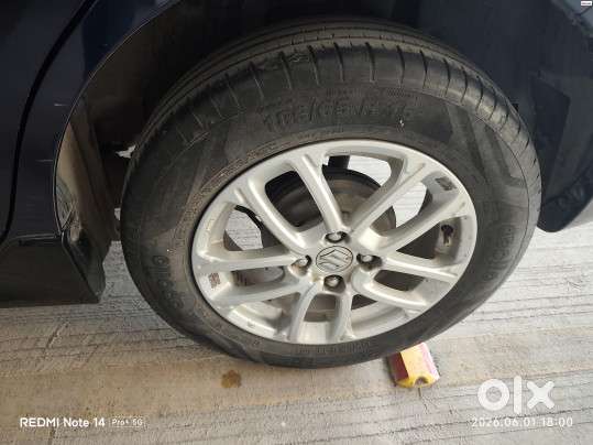 Maruti Suzuki Swift Dzire Amt Zxi, 2018, Petrol