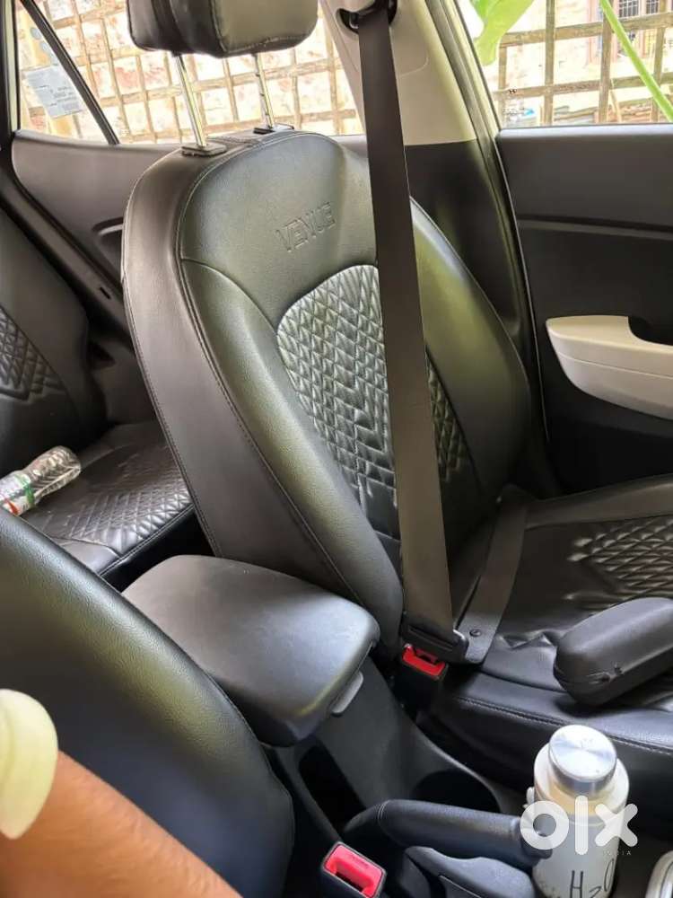 Hyundai New Venue 2024 Petrol Well Maintained