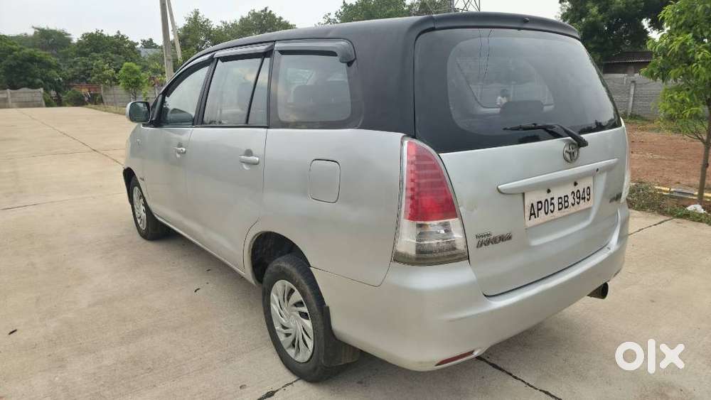 Toyota Innova 2.5 G (diesel) 8 Seater, 2007, Diesel