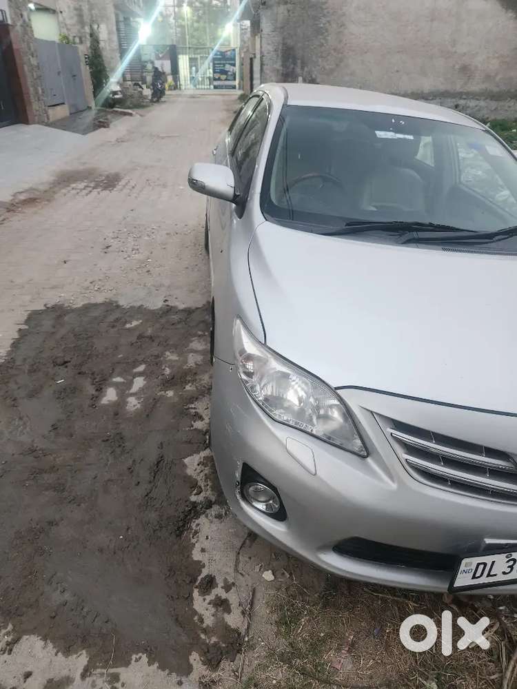 Toyota Corolla Altis 2011