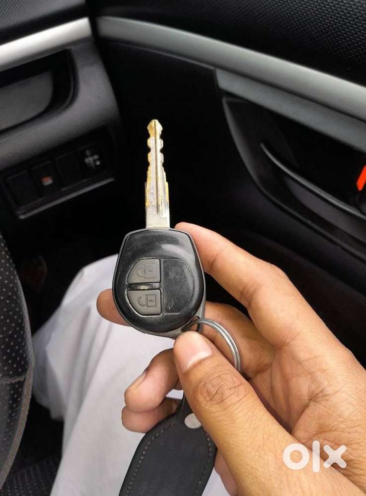 Maruti Suzuki Swift Lxi Optional-o, 2017, Petrol