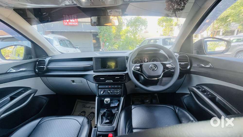 Skoda Kylaq Signature, 2025, Petrol