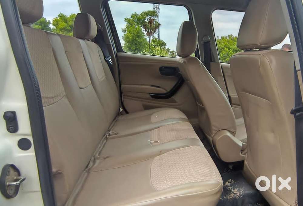 Mahindra Tuv 300 T6, 2016, Diesel