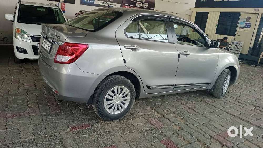 Maruti Suzuki Swift Dzire Vxi Optional, 2020, Petrol