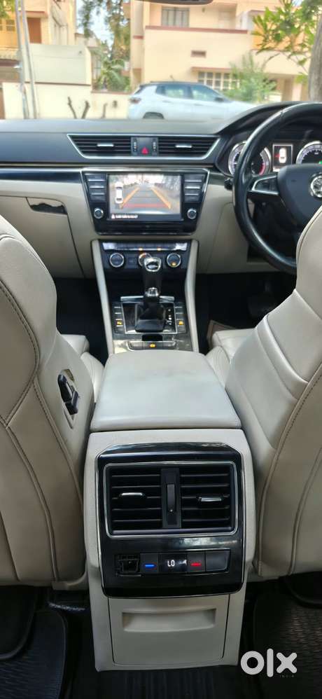 Skoda Superb Lk 2.0 Tdi At, 2016, Diesel
