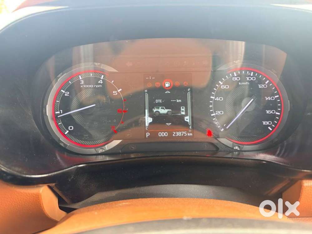 Mahindra Thar, 2021, Petrol