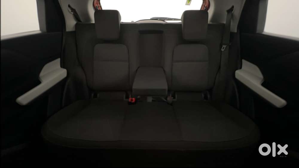 Tata Punch 1.2 Revotron Creative Dual Tone, 2023, Petrol