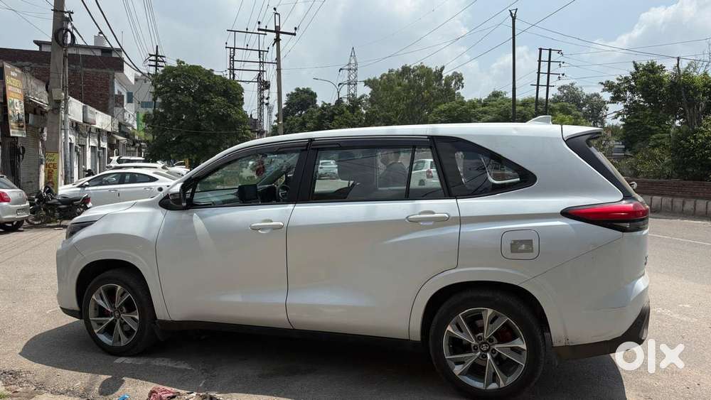 Toyota Innova Hycross 2.0 Gx 7 Str, 2024, Petrol