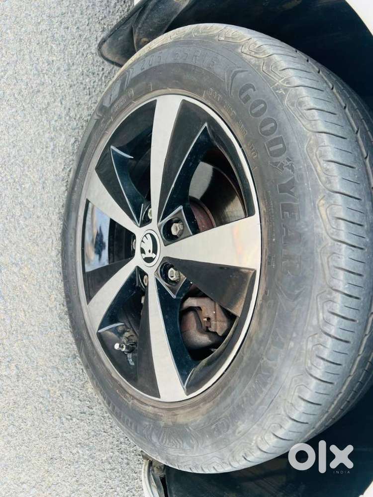 Skoda Octavia 2013-2017 Active 1.4 Tsi Mt, 2017, Petrol