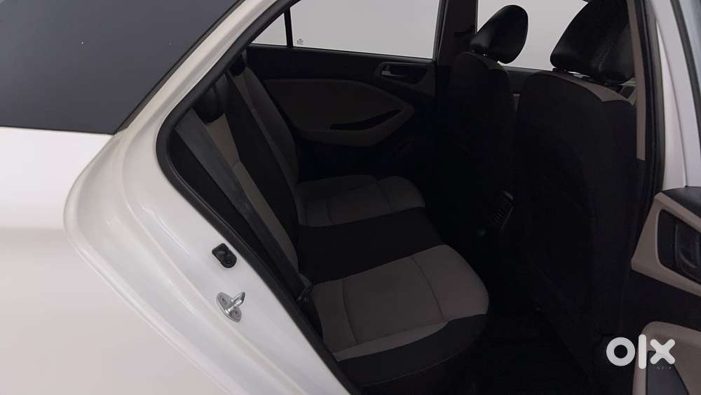 Hyundai Elite I20 Asta Option, 2015, Petrol