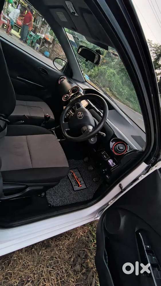 Toyota Etios Liva 2019 Life Time Tax