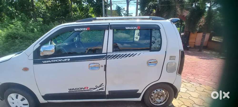 Condition Ok. Ac Ok. 4 Tyer New Battery New. Music System Ok