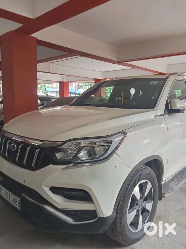 Mahindra Alturas G4 2019