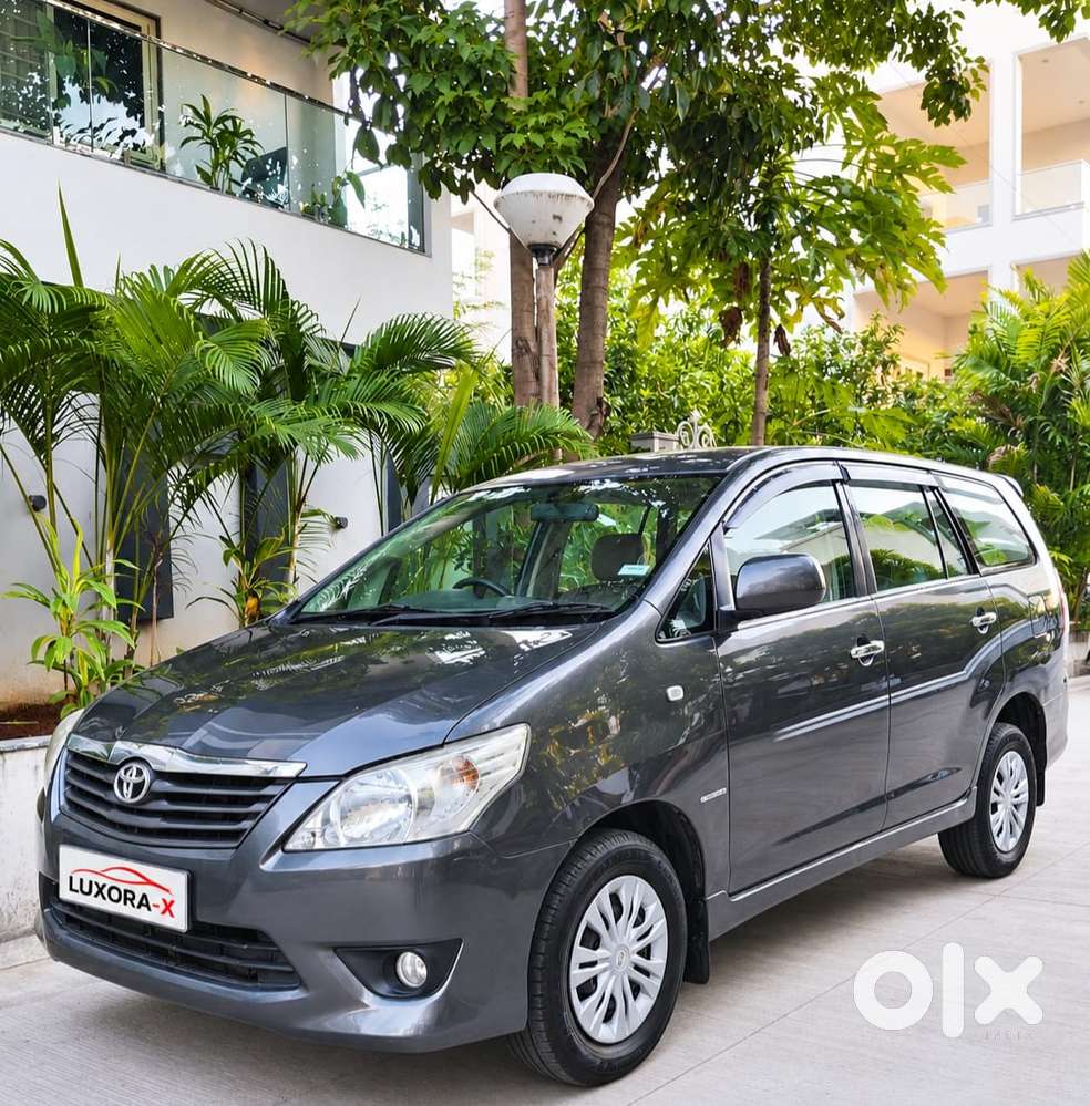 Toyota Innova 2.5 G (diesel) 8 Seater, 2012, Diesel