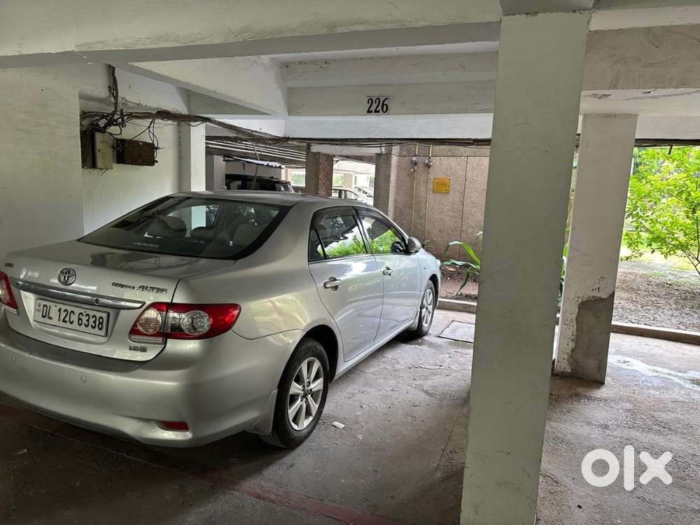 Toyota Corolla Altis 2012