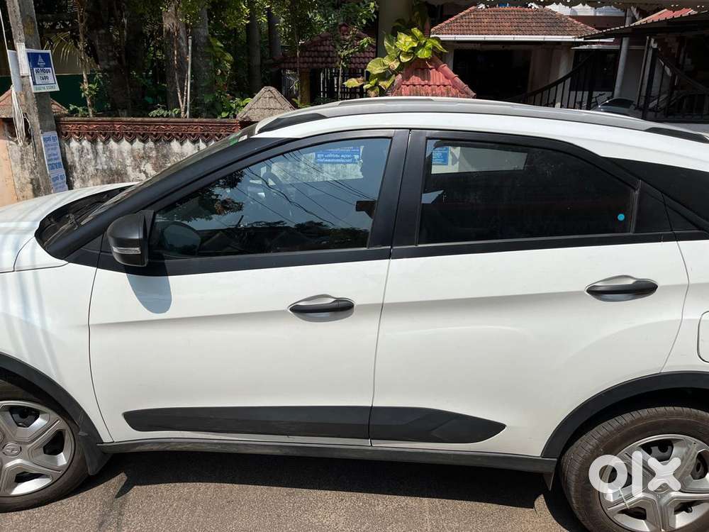 Tata Nexon Petrol 2022