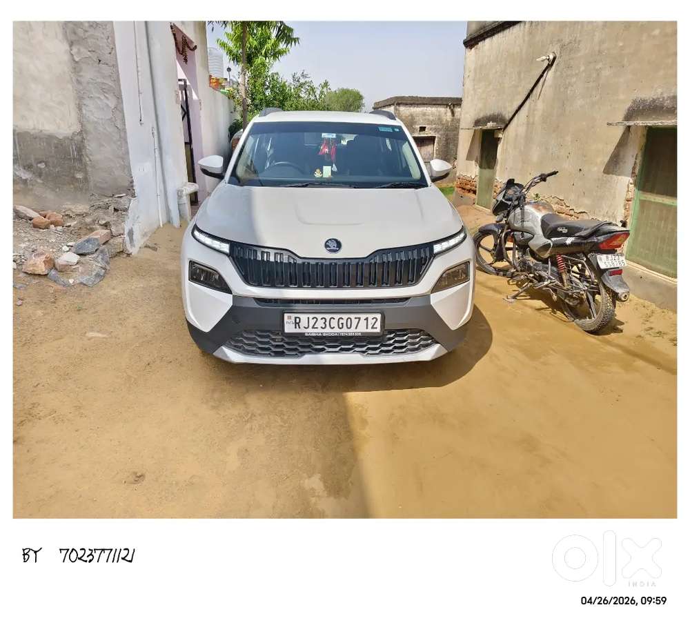 Skoda Kylaq Signature Petrol Manual 2025