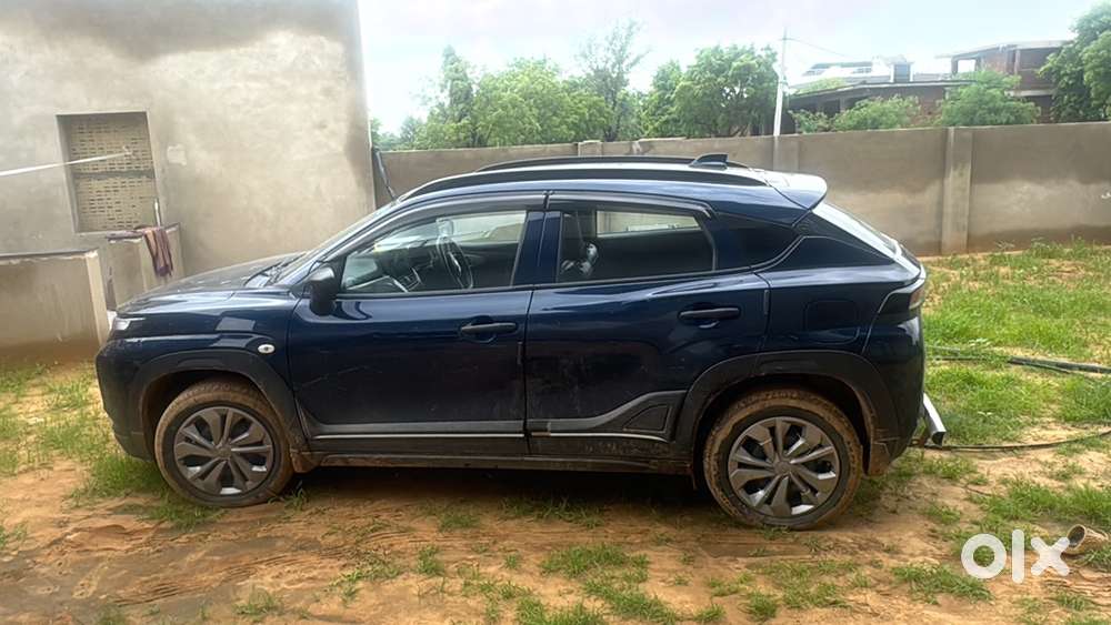 Maruti Fronx Petrol Sigma 2025 Km Driven