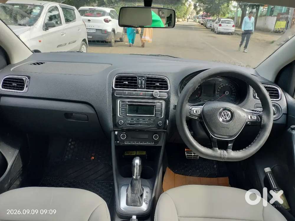 Volkswagen Polo 2015 Cng & Hybrids Well Maintained