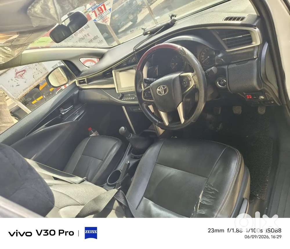Toyota Innova Crysta V Model