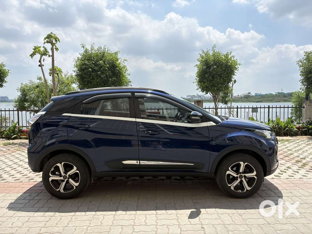 Tata Nexon 1.2 Revotron Xza Plus, 2023, Petrol