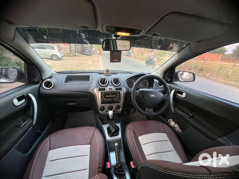 Ford Fiesta Classic 2015 Diesel 67000 Km Driven