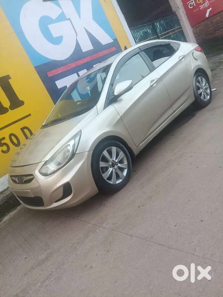 Hyundai Verna Petrol 2011