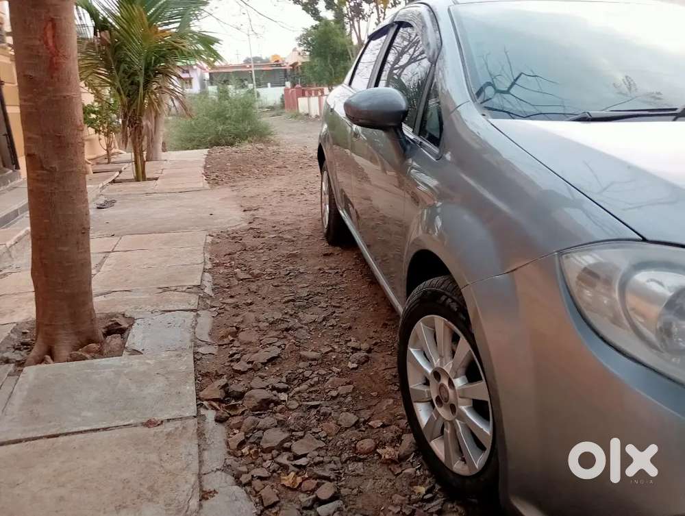 Fiat Linea 2015 Diesel 136000 Km Driven