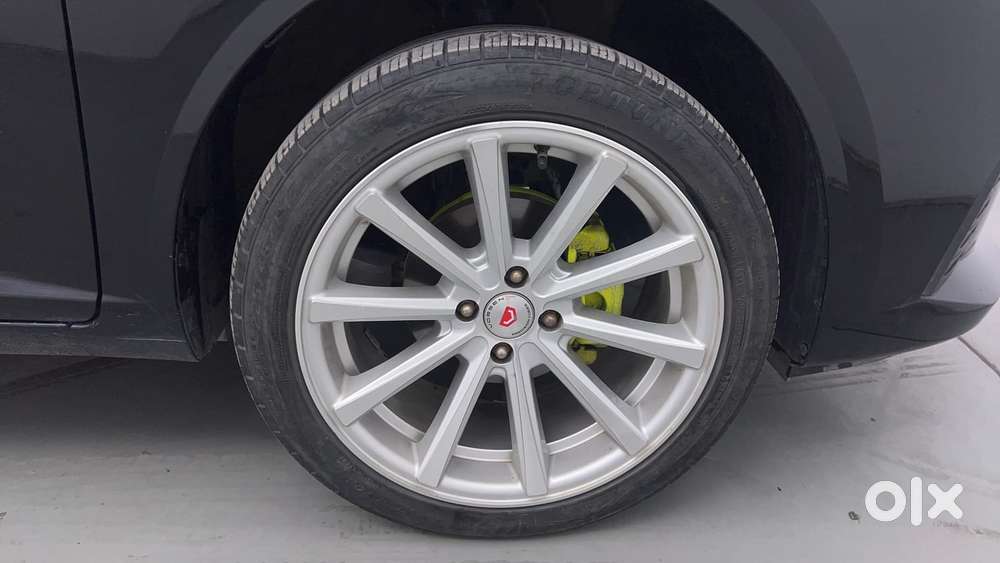 Hyundai Verna 1.5 Sx (o) Petrol Mt, 2023, Petrol