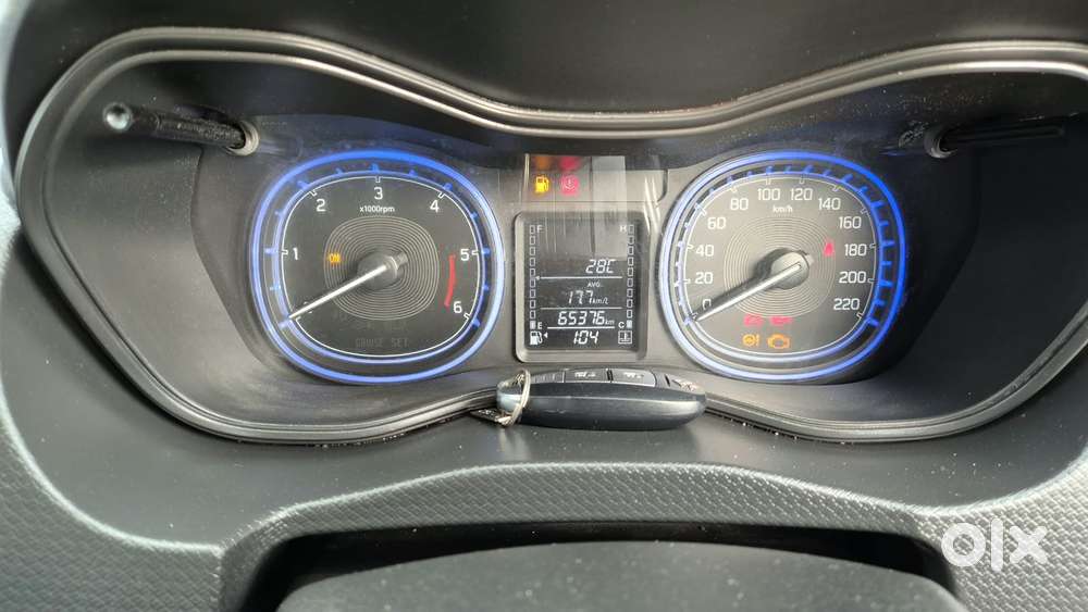 Maruti Suzuki Vitara Brezza Zdi+ Dual Tone Mt, 2017, Diesel