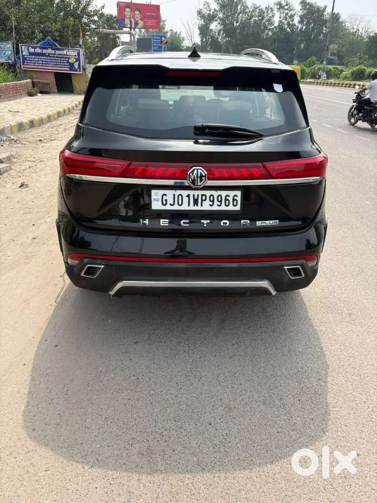 Mg Hector Plus 2023