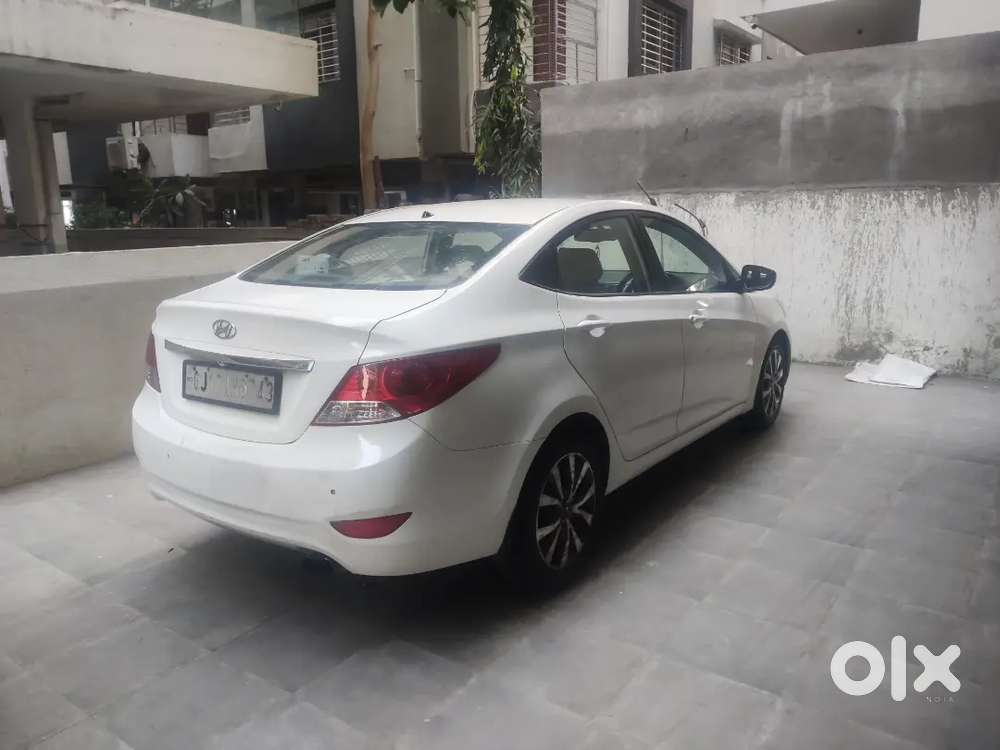 Hyundai Verna Diesel Mt 76000 Km 2014