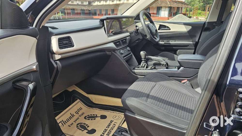 Mahindra Xuv700 2.2 Ax 5 Diesel Mt 7 Str, 2023, Diesel