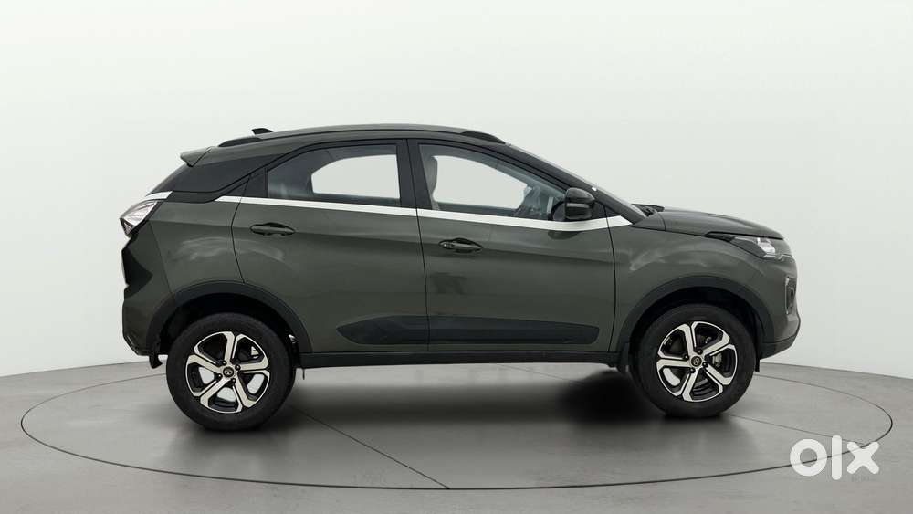 Tata Nexon Xz Plus Luxs, 2023, Petrol