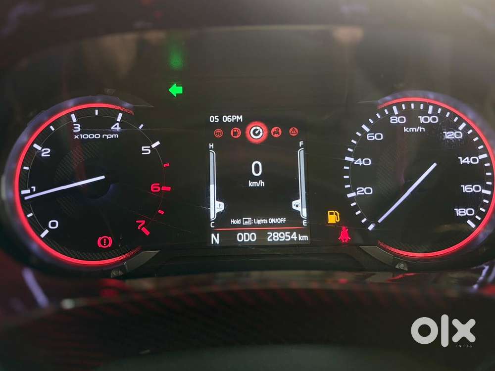 Mahindra Thar Lx P At 4wd 4s Ht, 2022, Petrol