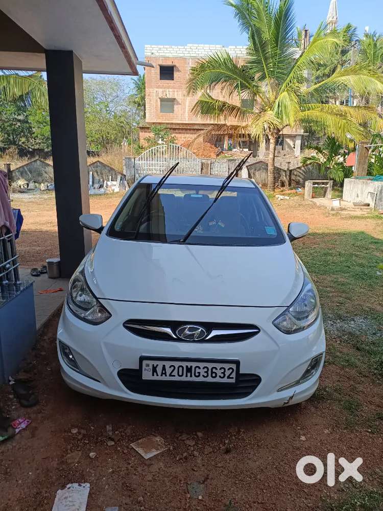 Hyundai Fluidic Verna 2011 Petrol 30000 Km Driven