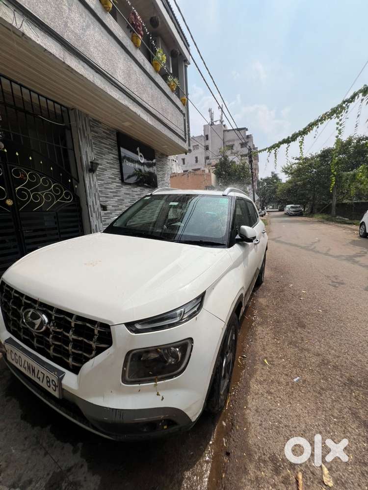 Hyundai Venue Diesel Manual 2021