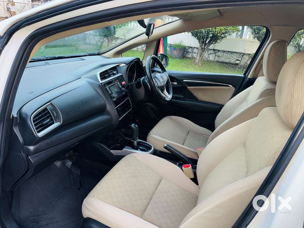 Honda Jazz V Cvt, 2015, Petrol