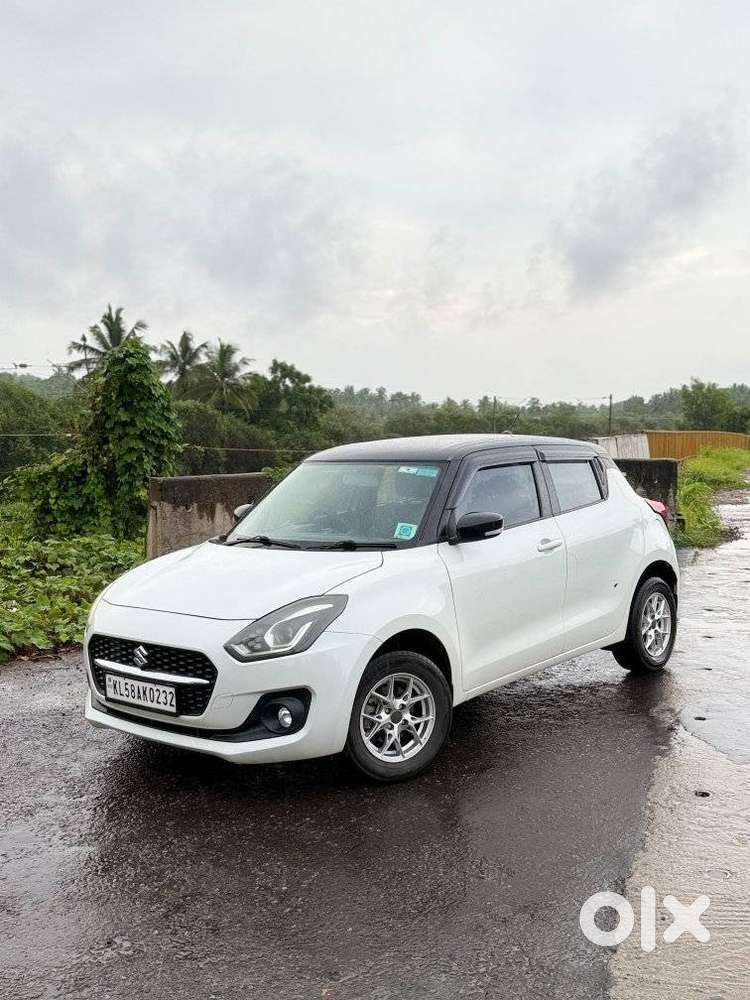 Maruti Suzuki Swift Vxi Optional, 2023, Petrol